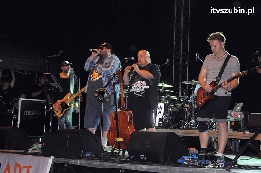 Zespół Piersi w Szubinie