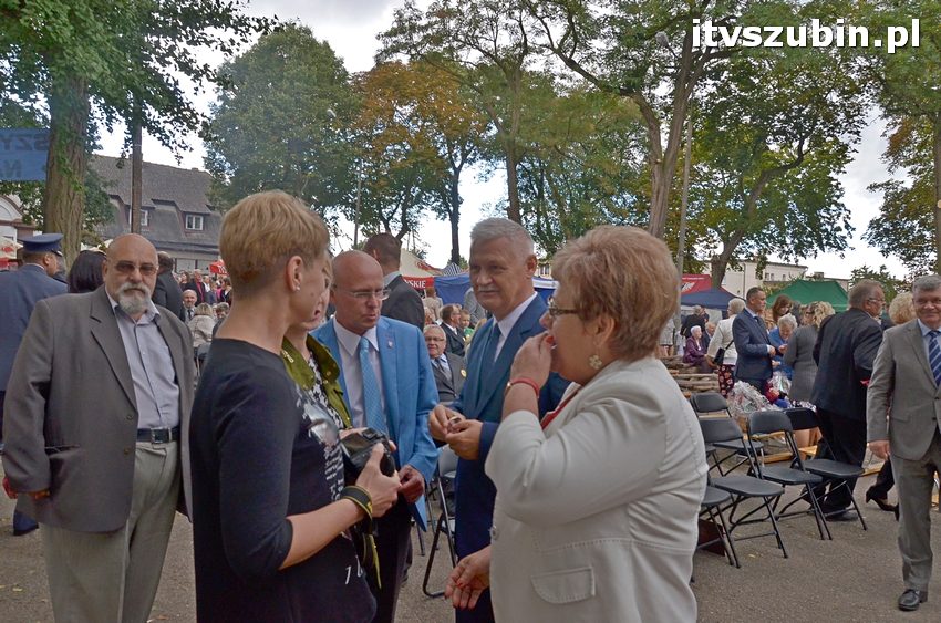 Dożynki powiatowo-gminne w Królikowie