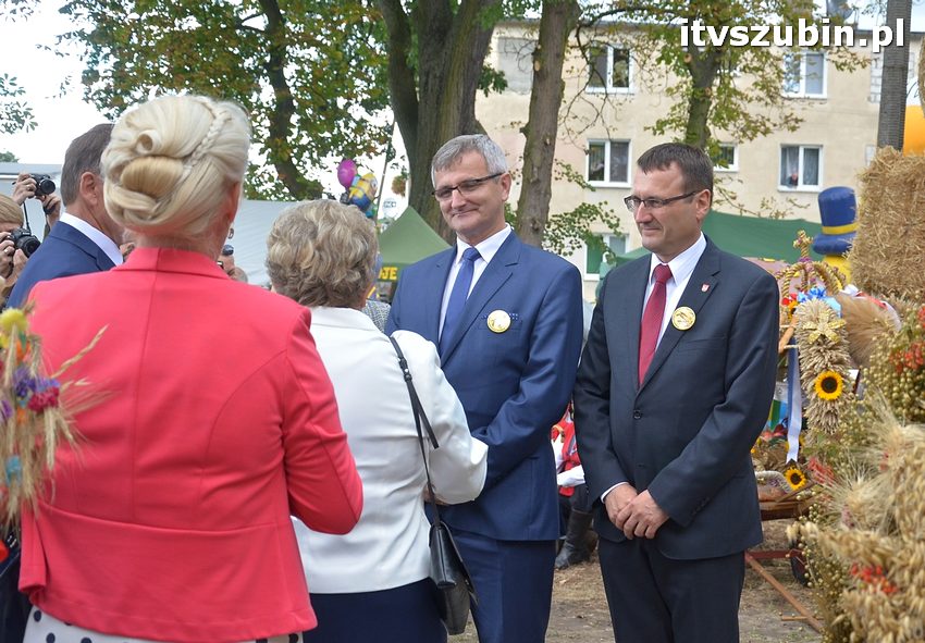 Dożynki powiatowo-gminne w Królikowie