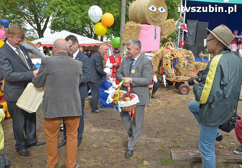 Dożynki powiatowo-gminne w Królikowie