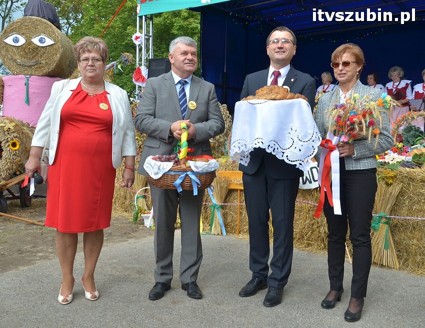 Dożynki powiatowo-gminne w Królikowie
