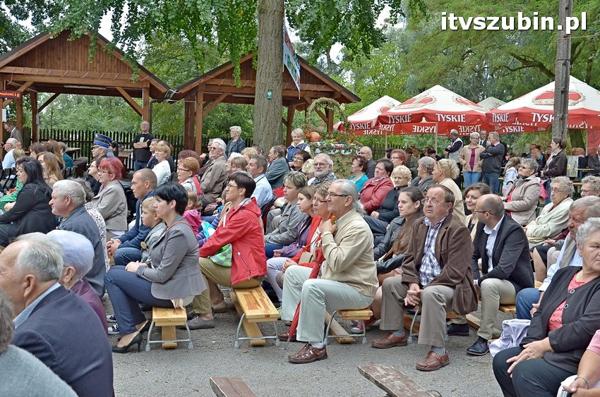 Dożynki powiatowo-gminne w Królikowie