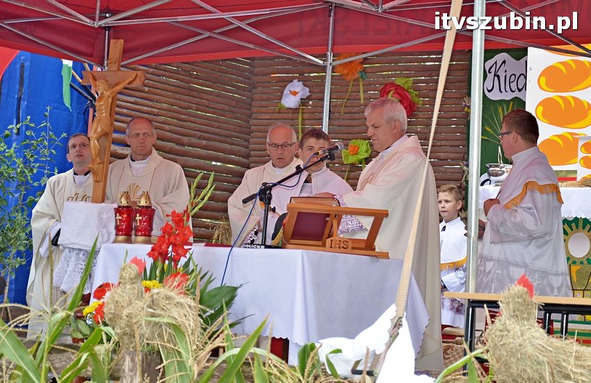 Dożynki powiatowo-gminne w Królikowie