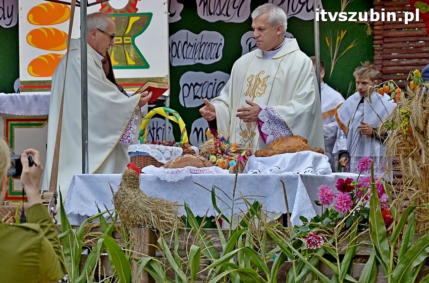 Dożynki powiatowo-gminne w Królikowie