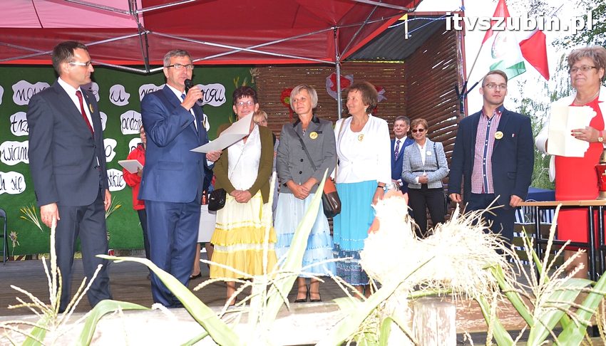 Dożynki powiatowo-gminne w Królikowie