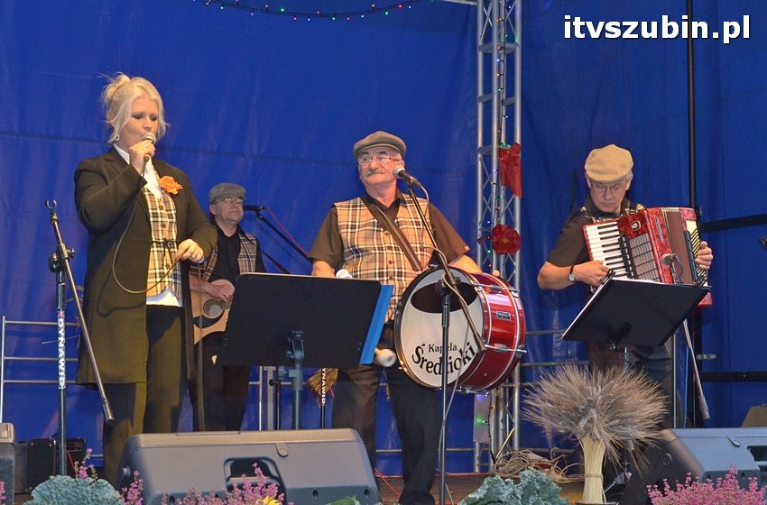 Dożynki powiatowo-gminne w Królikowie