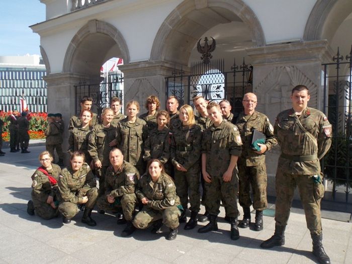 Udział mundurowych klasy wojskowej II TL z ZSP z Szubina w pierwszym zlocie organizacji proobronnych i klas mundurowych w Warszawie