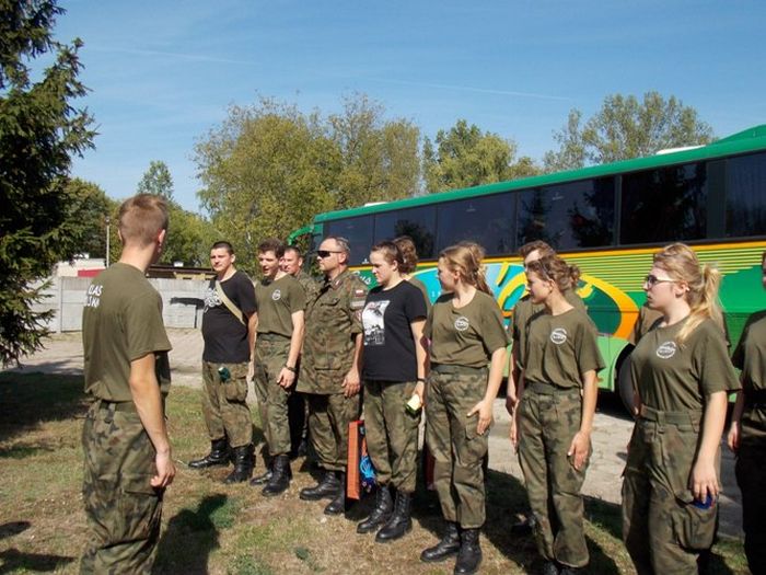 Udział mundurowych klasy wojskowej II TL z ZSP z Szubina w pierwszym zlocie organizacji proobronnych i klas mundurowych w Warszawie