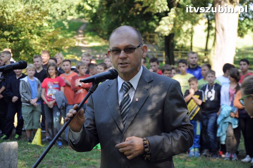 WIARA NADZIEJA MIŁOŚĆ - dęby już rosną