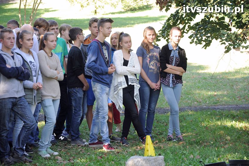 WIARA NADZIEJA MIŁOŚĆ - dęby już rosną