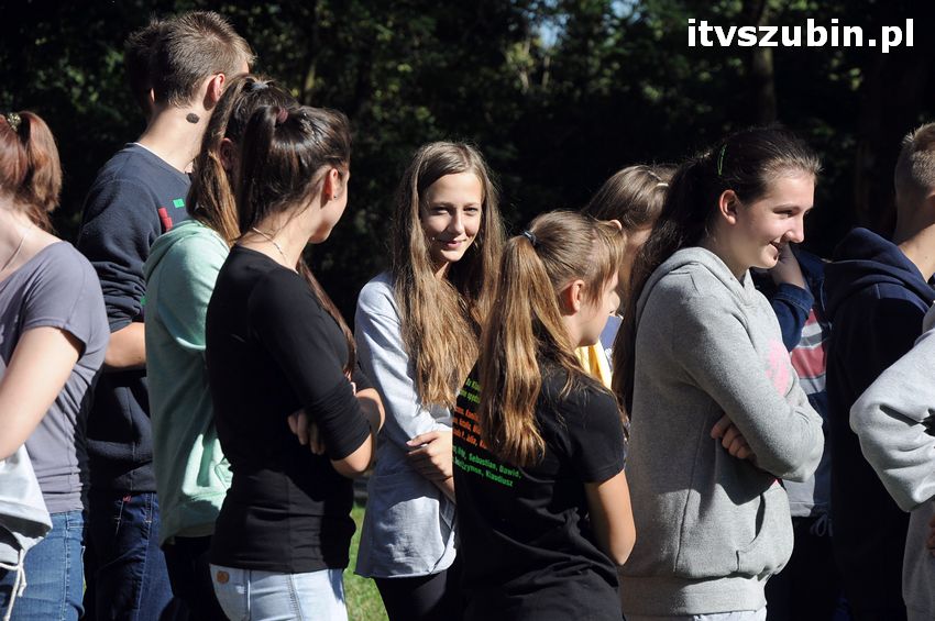 WIARA NADZIEJA MIŁOŚĆ - dęby już rosną