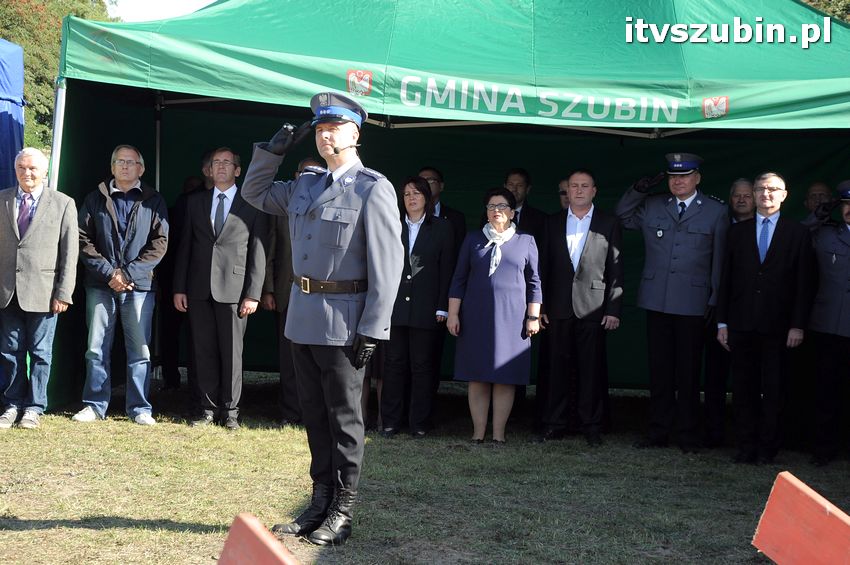 Podpisanie aktu erekcyjnego i wmurowanie kamienia węgielnego pod budowę nowego komisariatu w Szubinie