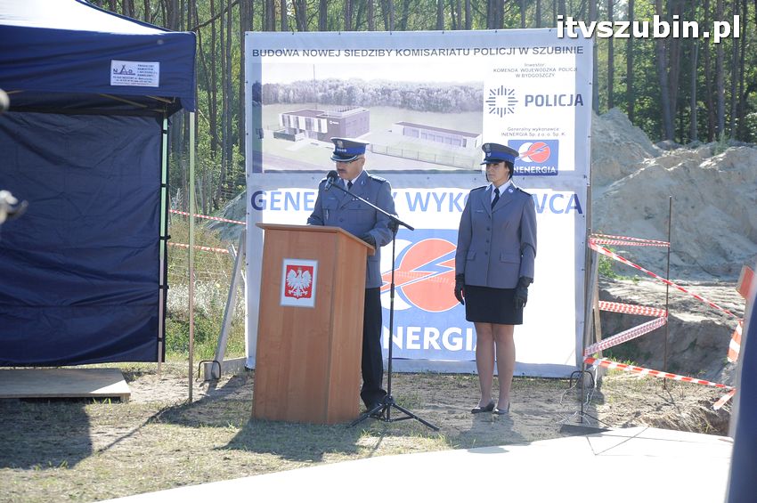 Podpisanie aktu erekcyjnego i wmurowanie kamienia węgielnego pod budowę nowego komisariatu w Szubinie