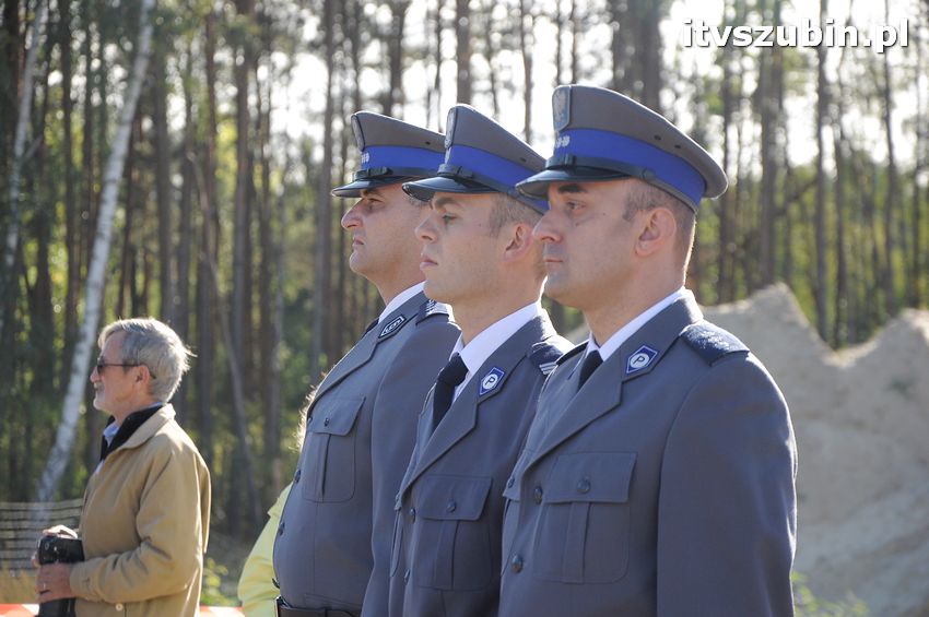 Podpisanie aktu erekcyjnego i wmurowanie kamienia węgielnego pod budowę nowego komisariatu w Szubinie