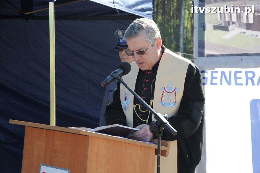 Podpisanie aktu erekcyjnego i wmurowanie kamienia węgielnego pod budowę nowego komisariatu w Szubinie