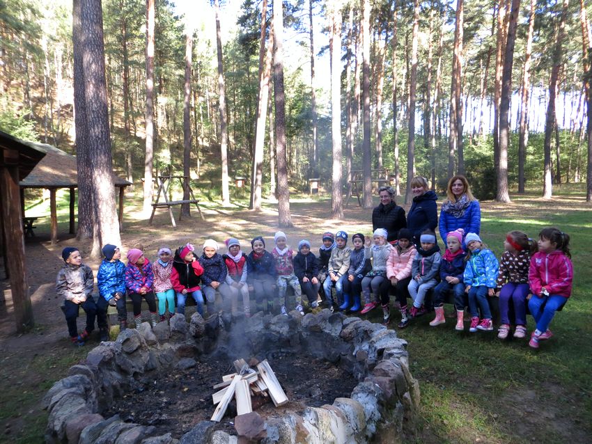 Żabki i Pszczółki z szubińskiego Słoneczka obchodziły Święto Pieczonego Ziemniaka