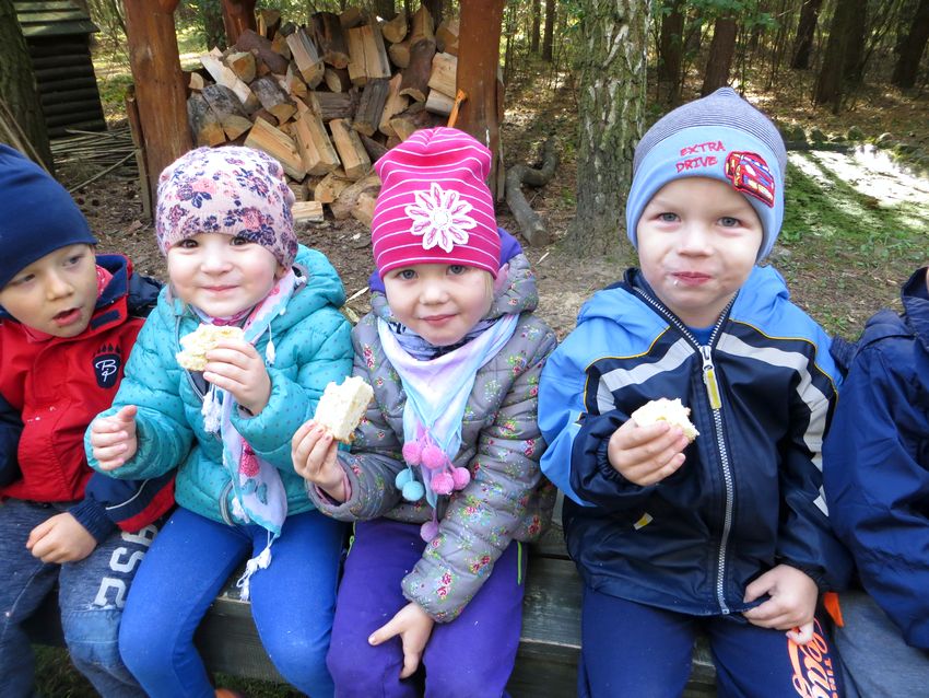 Żabki i Pszczółki z szubińskiego Słoneczka obchodziły Święto Pieczonego Ziemniaka