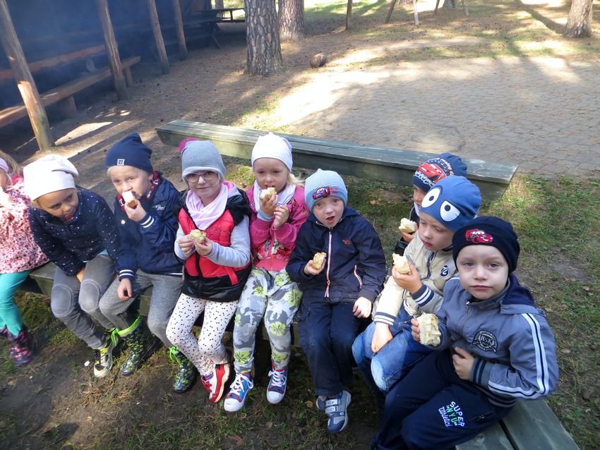 Żabki i Pszczółki z szubińskiego Słoneczka obchodziły Święto Pieczonego Ziemniaka