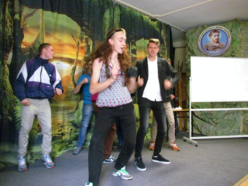 Otrzęsiny i Dzień Chłopaka w Wyspiańskim