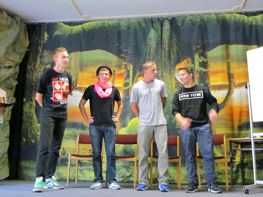 Otrzęsiny i Dzień Chłopaka w Wyspiańskim