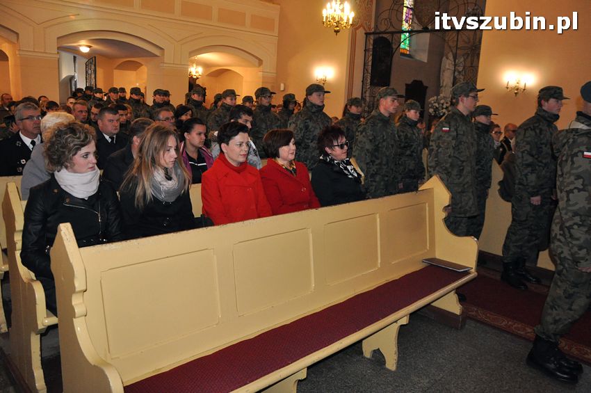 Ślubowanie i przysięga I klasy wojskowej Technik Logistyk z ZSP w Szubinie