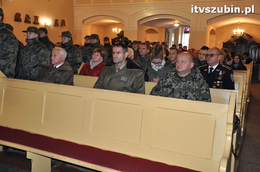 Ślubowanie i przysięga I klasy wojskowej Technik Logistyk z ZSP w Szubinie