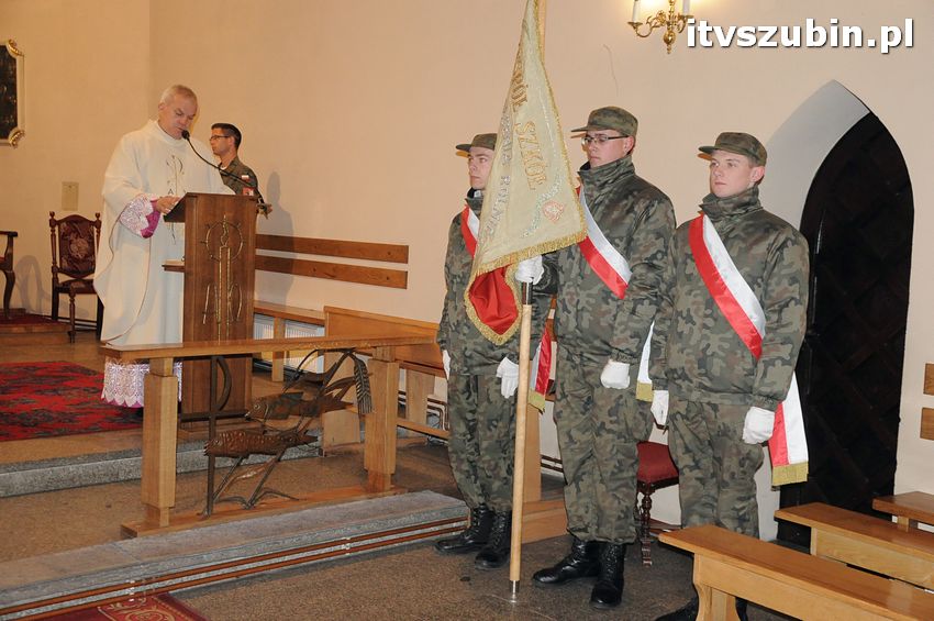 Ślubowanie i przysięga I klasy wojskowej Technik Logistyk z ZSP w Szubinie