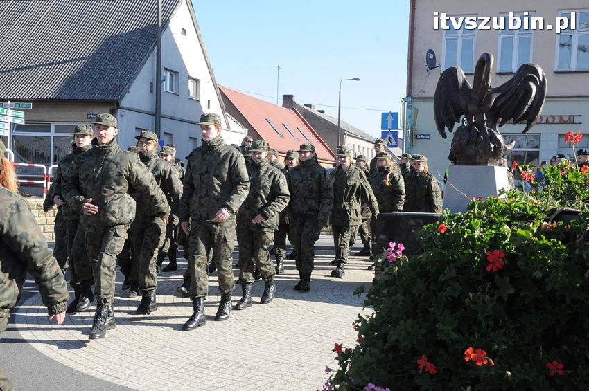 Ślubowanie i przysięga I klasy wojskowej Technik Logistyk z ZSP w Szubinie