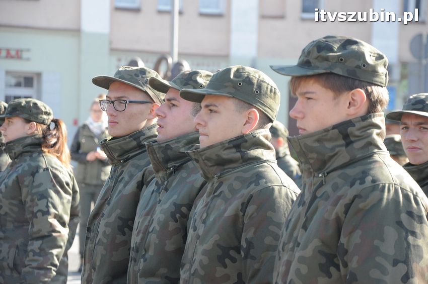 Ślubowanie i przysięga I klasy wojskowej Technik Logistyk z ZSP w Szubinie
