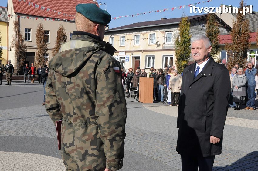 Ślubowanie i przysięga I klasy wojskowej Technik Logistyk z ZSP w Szubinie