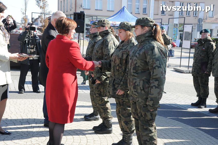 Ślubowanie i przysięga I klasy wojskowej Technik Logistyk z ZSP w Szubinie
