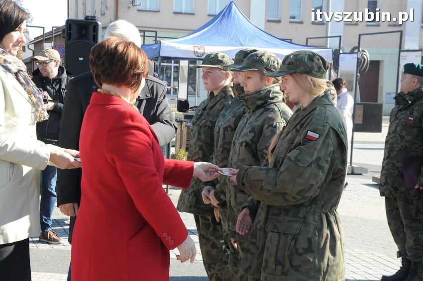 Ślubowanie i przysięga I klasy wojskowej Technik Logistyk z ZSP w Szubinie