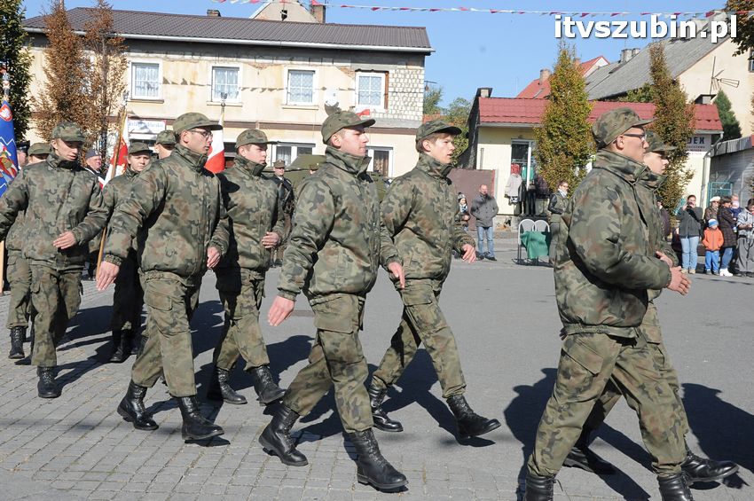 Ślubowanie i przysięga I klasy wojskowej Technik Logistyk z ZSP w Szubinie