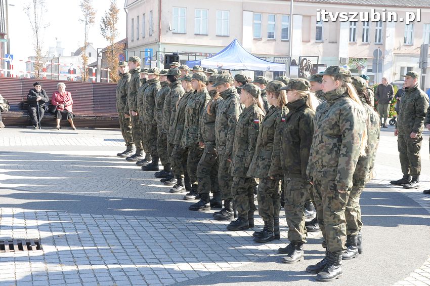 Ślubowanie i przysięga I klasy wojskowej Technik Logistyk z ZSP w Szubinie