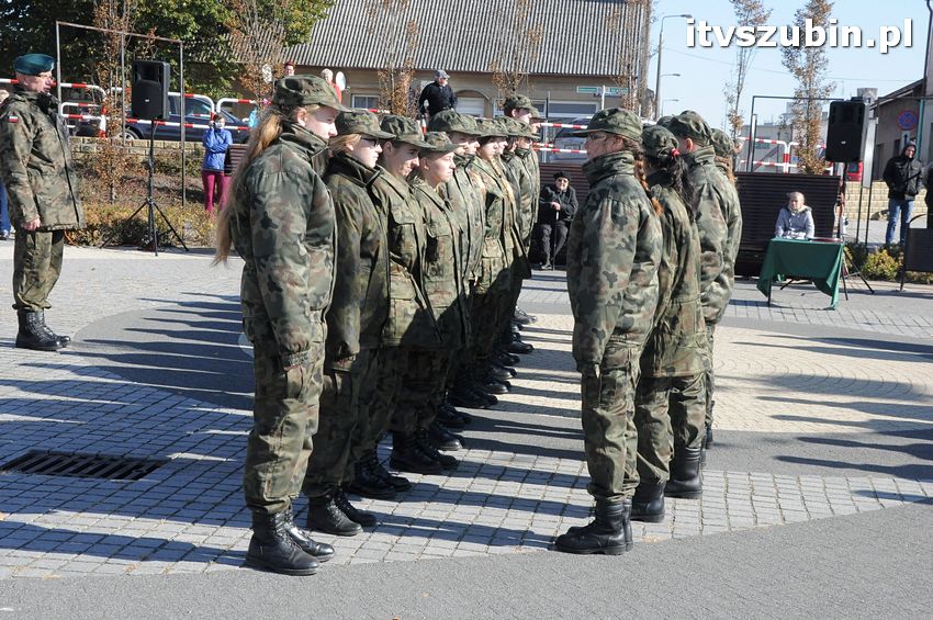 Ślubowanie i przysięga I klasy wojskowej Technik Logistyk z ZSP w Szubinie