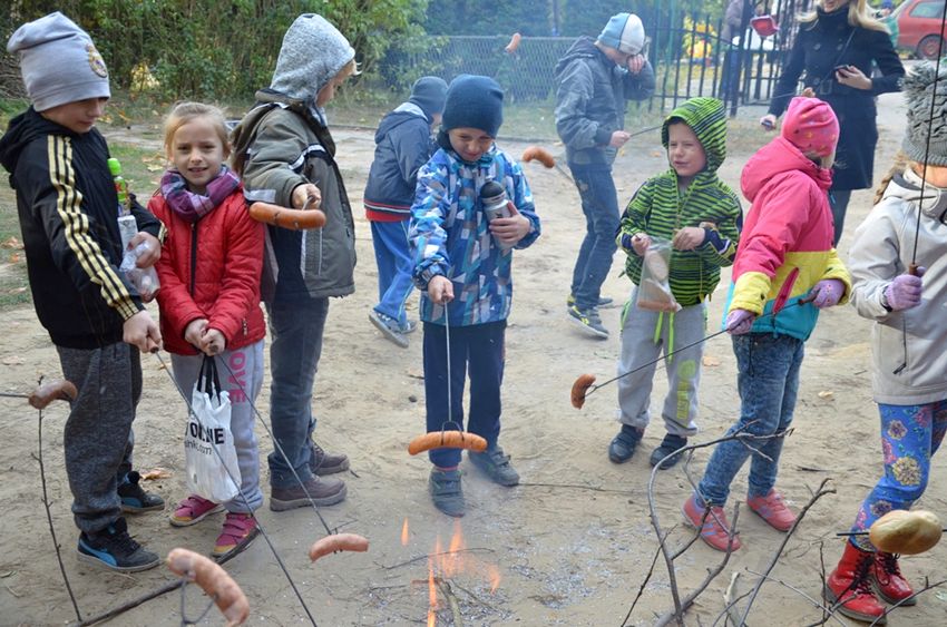 Przy ognisku o bezpieczeństwie