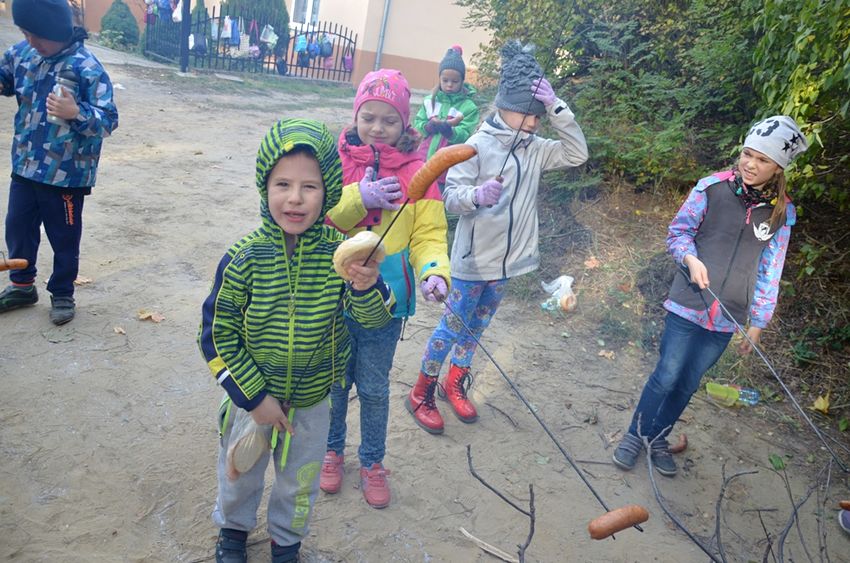 Przy ognisku o bezpieczeństwie