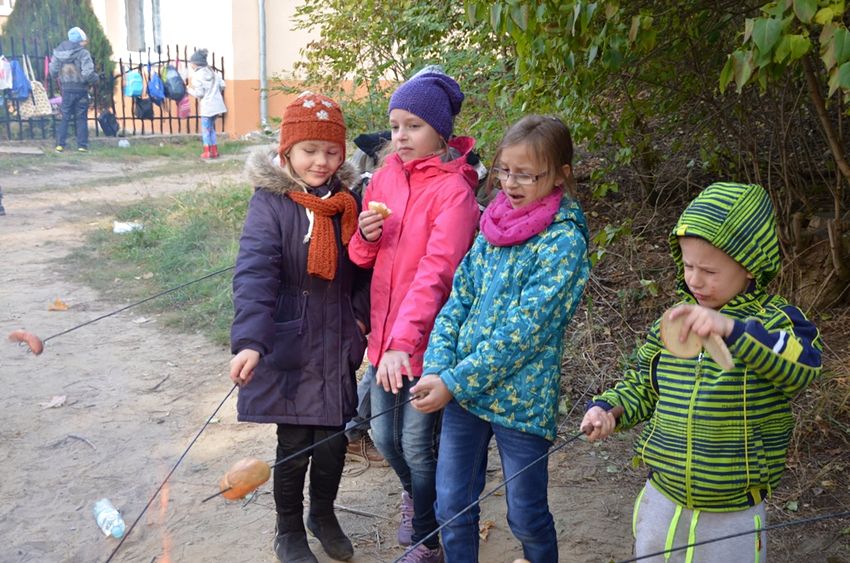 Przy ognisku o bezpieczeństwie