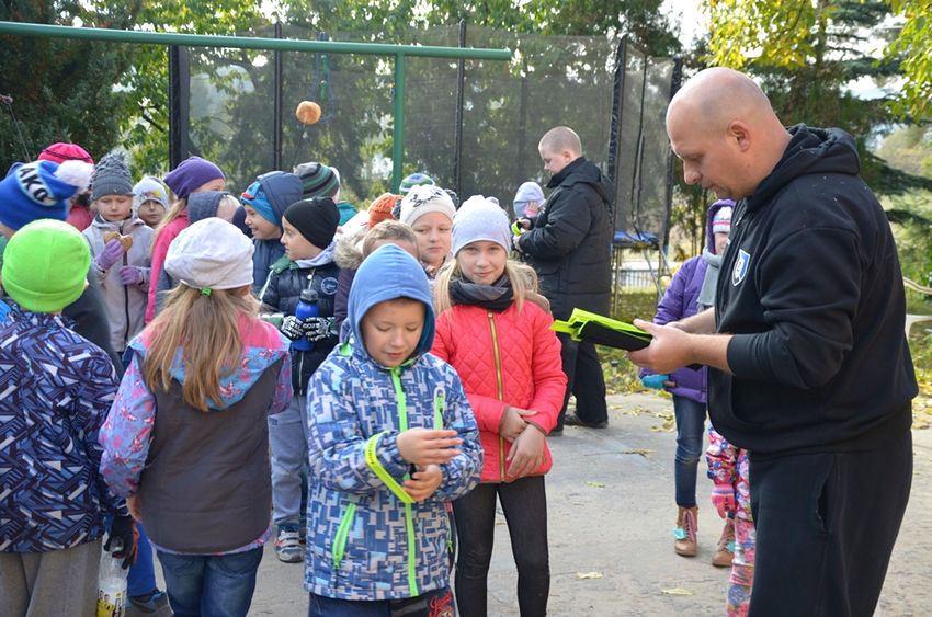 Przy ognisku o bezpieczeństwie