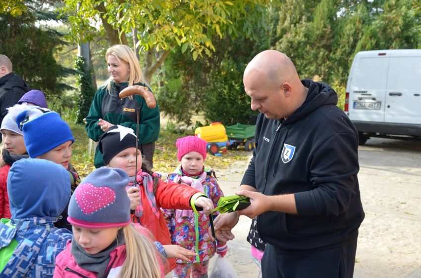 Przy ognisku o bezpieczeństwie