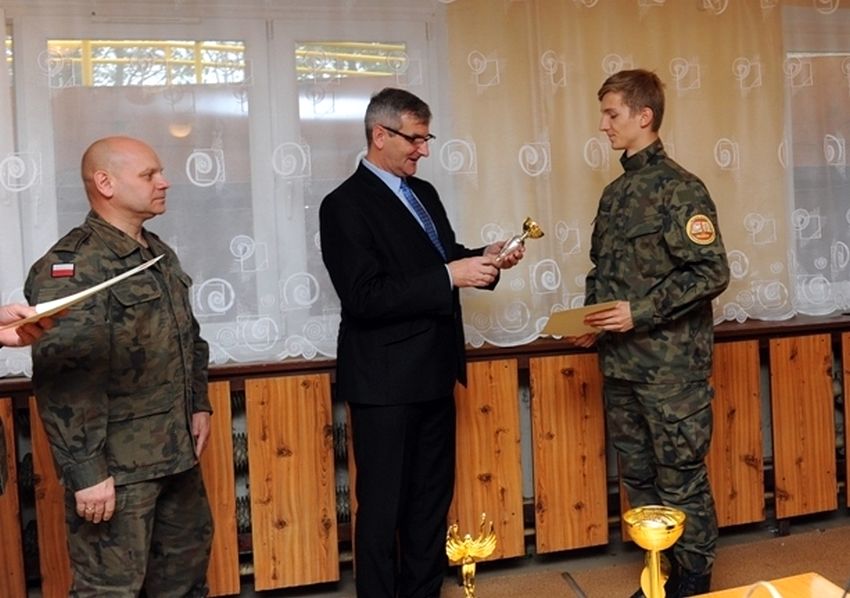 Turniej strzelecki dla szkół ponadgimnazjalnych o Puchar Starosty Nakielskiego