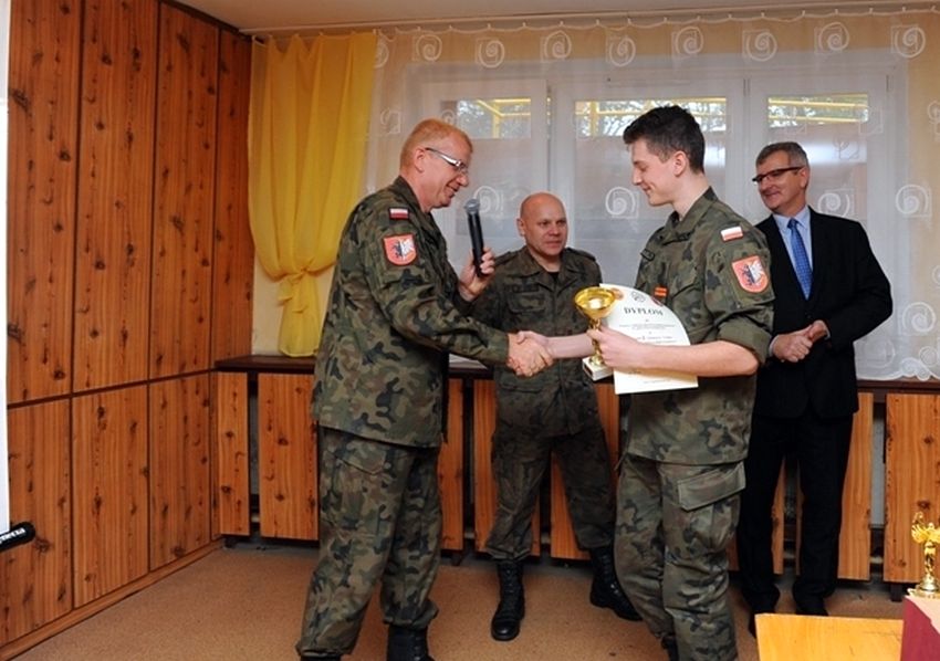 Turniej strzelecki dla szkół ponadgimnazjalnych o Puchar Starosty Nakielskiego