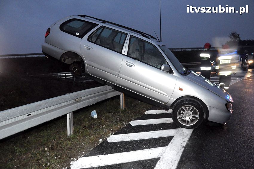 Dwa zdarzenia w tym samym miejscu jednego dnia