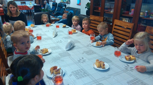 Wizyta ?Motylków? w Pensjonacie Seniora w Rynarzewie