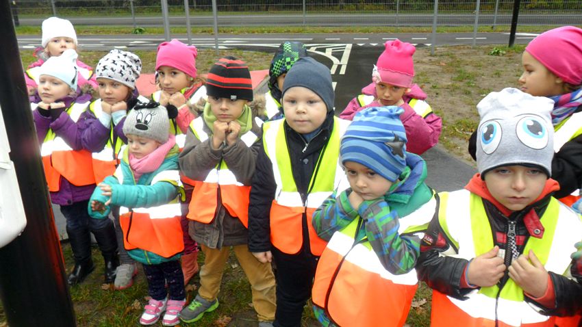 ?Smerfy? i ?Pszczółki? w Miasteczku Ruchu Drogowego w Myślęcinku