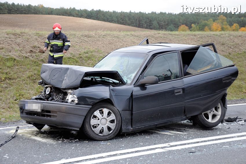 Opel Astra niczym Smart - o włos od tragedii