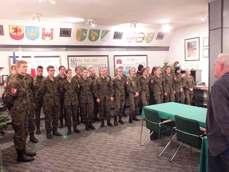 Kadeci klasy wojskowej z wizytą w Wojskowej Komendzie Uzupełnień i Muzeum Wojsk Lądowych w Bydgoszczy