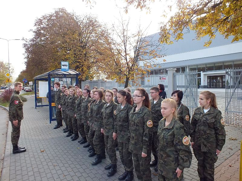 Kadeci klasy wojskowej z wizytą w Wojskowej Komendzie Uzupełnień i Muzeum Wojsk Lądowych w Bydgoszczy