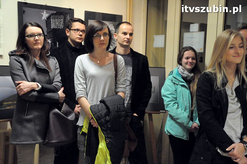 Sukces Julii i światło w obrazach