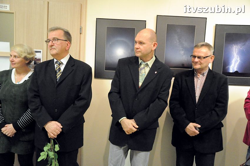 Sukces Julii i światło w obrazach